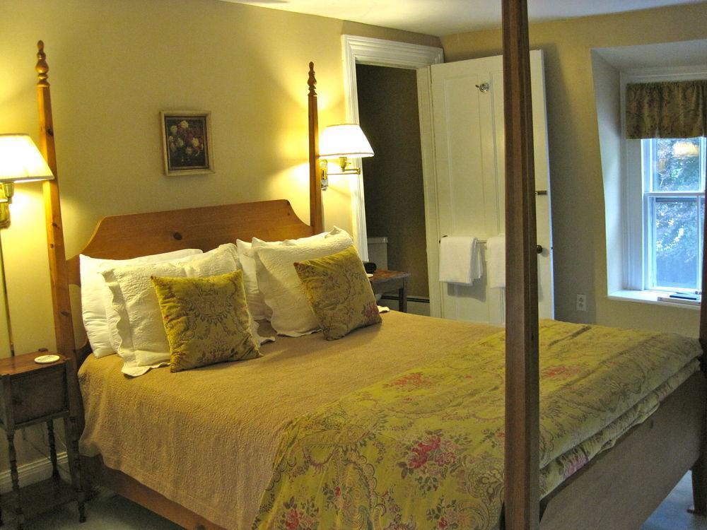 Federal House Inn Lee Eksteriør billede
