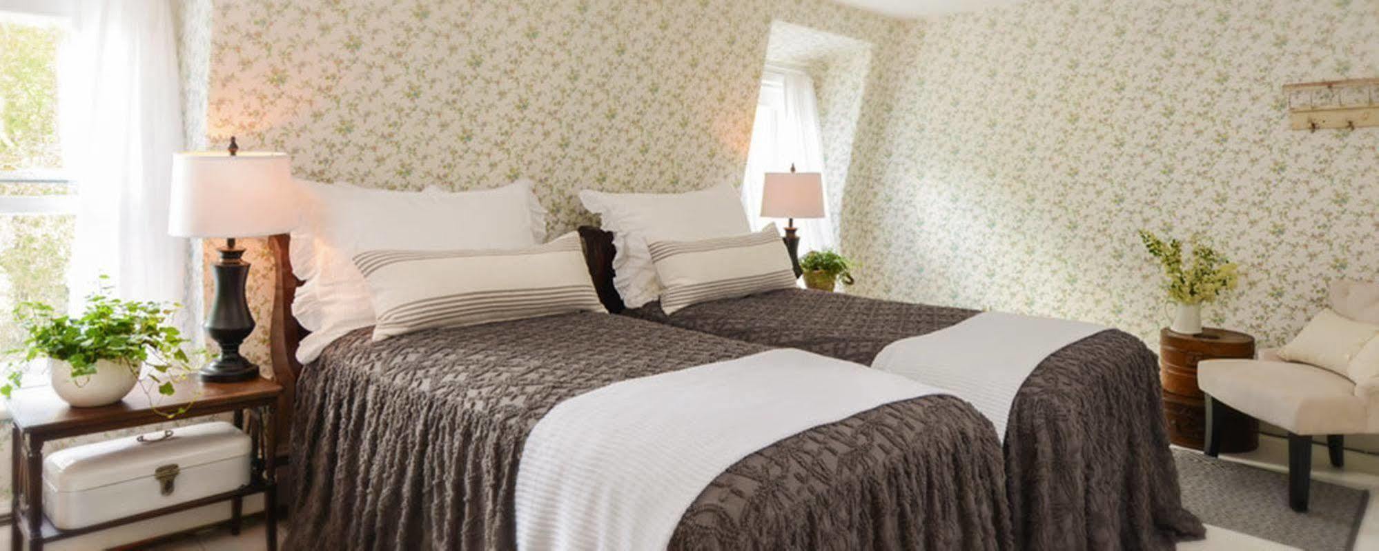 Federal House Inn Lee Eksteriør billede