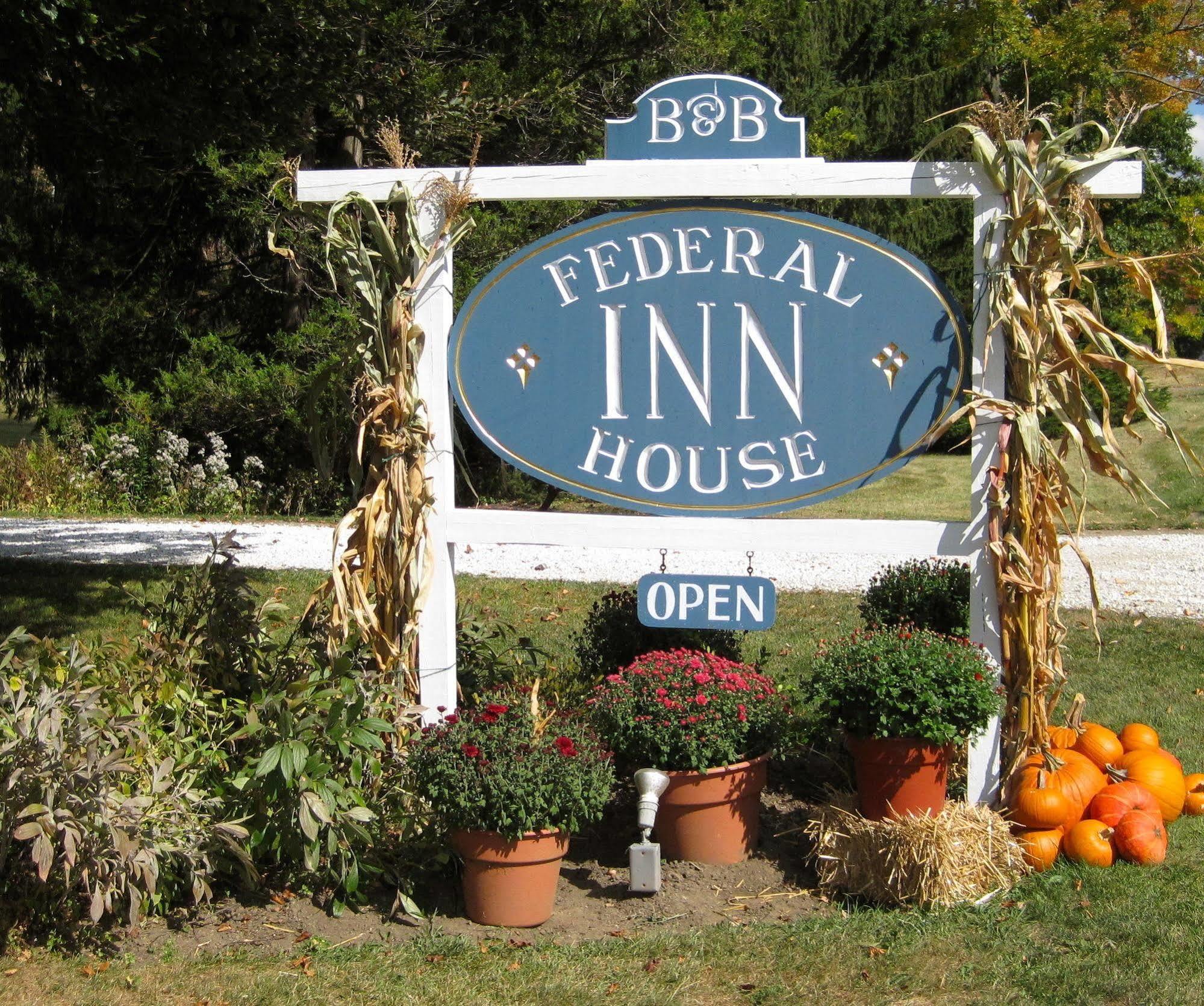 Federal House Inn Lee Eksteriør billede